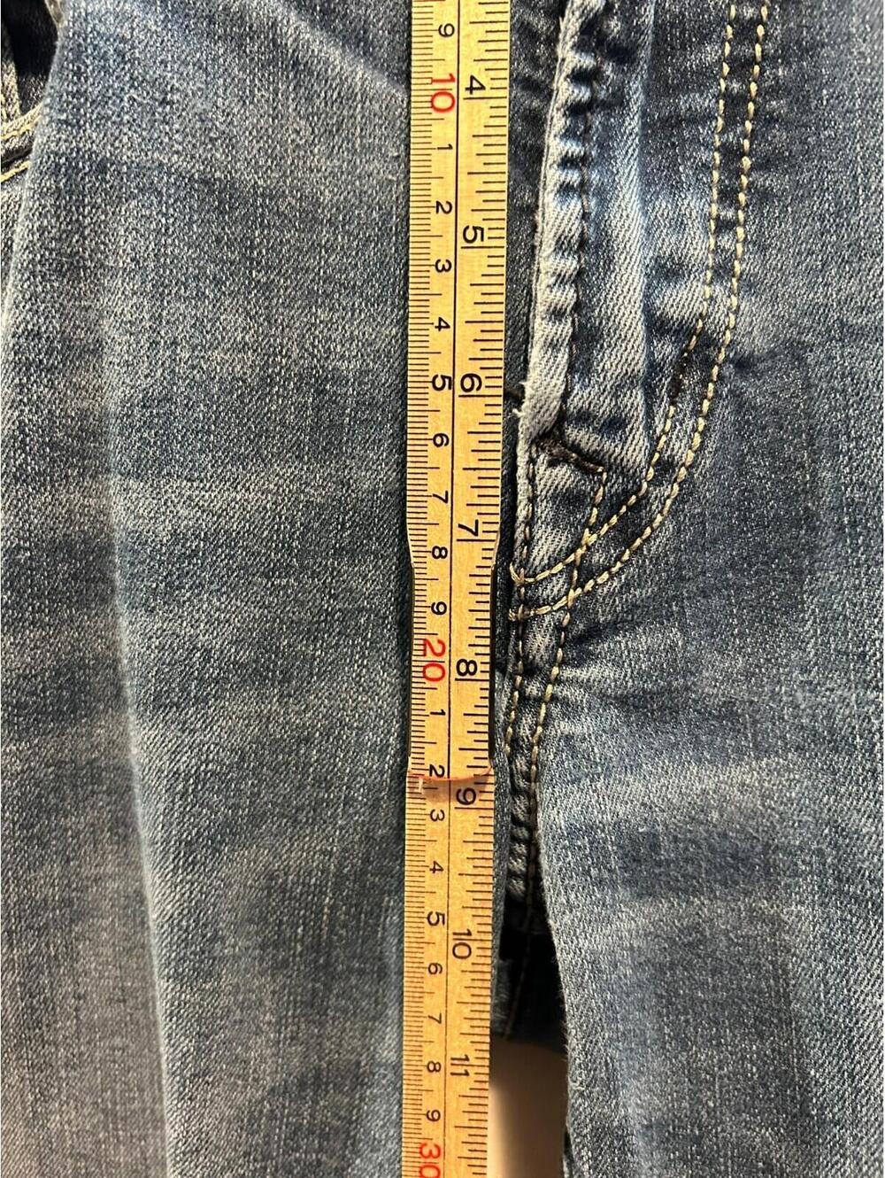 Silver Jeans Co. Distressed Straight Leg Denim Jeans Medium Wash Waist 34 in. - Picture 3 of 9
